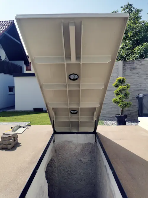 
                            Plastový poklop na pivnicu ORMONT