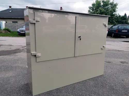 
                            Plastový kryt na veľký elektro rozvádzač ORMONT
