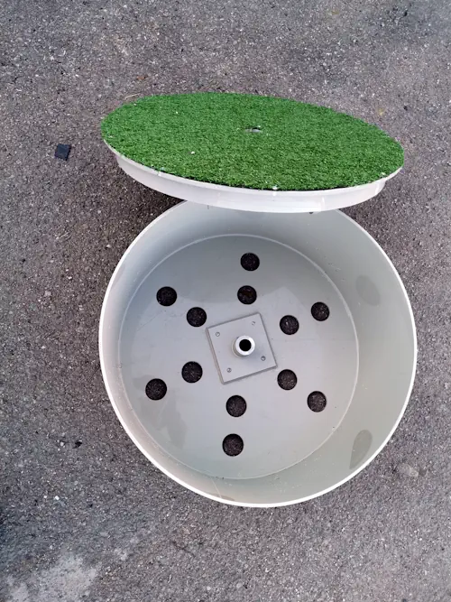 
                            Detail plastovej jamky na footgolf ORMONT